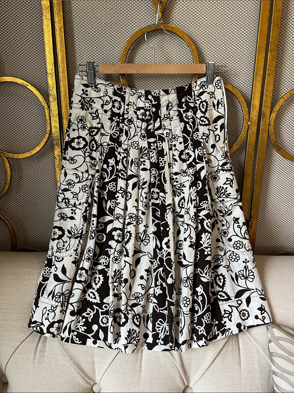 LOFT Black & White Floral Midi Pleated Skirt
